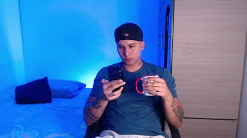Snapshot of valentinosex_1 chatting on 07/10/26, 10:23 VALENTINO online show from 07/10/26, 10:23