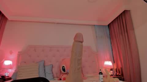 Snapshot of valentoro1 chatting on 03/27/26, 01:55 Vale Toro online show from 03/27/26, 01:55