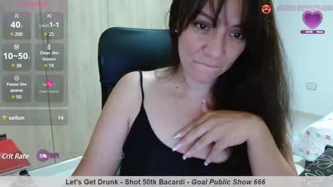 Snapshot of valenttiina chatting on 12/21/24, 02:19 ValenLo online show from 12/21/24, 02:19