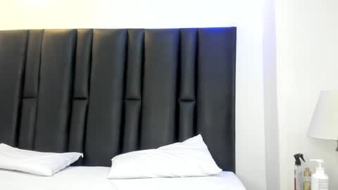 valeri_tafur online show from 01/11/25, 10:51