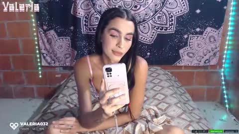 valeria online show from 09/18/25, 02:35