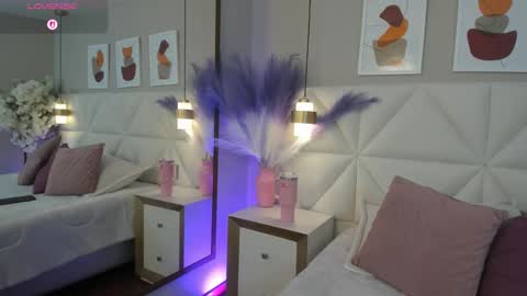 valeria_carter_ online show from 11/09/25, 12:03