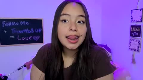 Snapshot of valeria_cherry chatting on 03/10/26, 03:11 valeria online show from 03/10/26, 03:11