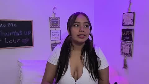 Snapshot of valeria_cherry chatting on 03/13/26, 02:29 valeria online show from 03/13/26, 02:29