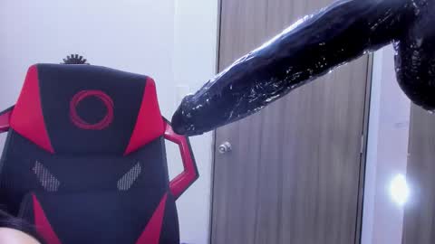 Snapshot of valeria_fiery chatting on 11/25/25, 09:15 VALERIA online show from 11/25/25, 09:15