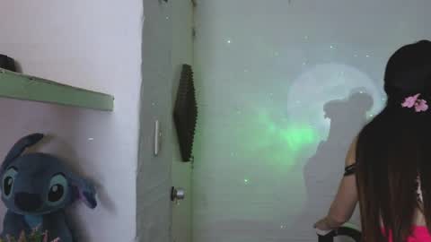 Snapshot of valeria_mendozza chatting on 04/21/26, 09:17 online show from 04/21/26, 09:17