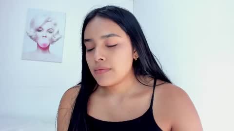 Snapshot of valeria_miller69 chatting on 07/14/26, 02:45 valeria_miller69 online show from 07/14/26, 02:45