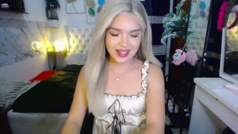 Snapshot of valeria_nikia chatting on 07/20/26, 11:23 VALERIA online show from 07/20/26, 11:23