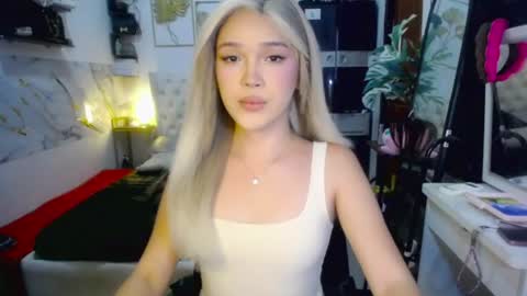 Snapshot of valeria_nikia chatting on 07/25/26, 12:25 VALERIA online show from 07/25/26, 12:25