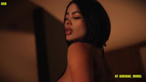 Snapshot of valeria_orozco chatting on 03/03/25, 01:42 valeria_orozco online show from 03/03/25, 01:42