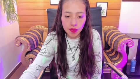 Snapshot of valeria_rossi7 chatting on 12/28/24, 02:32 Valeria online show from 12/28/24, 02:32