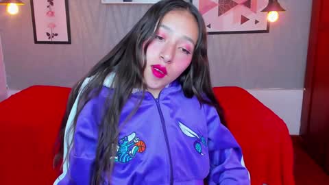 Snapshot of valeria_rossi7 chatting on 01/18/25, 05:15 Valeria online show from 01/18/25, 05:15