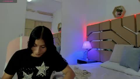 Snapshot of valeria_usuga chatting on 05/07/26, 11:26 valeria_usuga online show from 05/07/26, 11:26