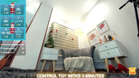 Snapshot of valeriaa_soler chatting on 12/19/24, 09:17 Valeria online show from 12/19/24, 09:17