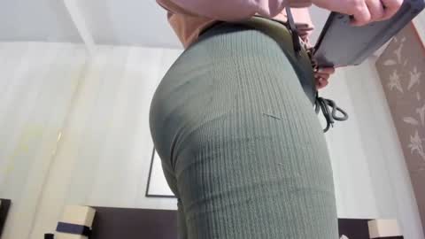 Snapshot of valeriaa_soler chatting on 01/18/25, 12:26 Valeria online show from 01/18/25, 12:26