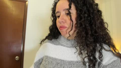 Snapshot of valeriaa_soler chatting on 01/26/25, 11:17 Valeria online show from 01/26/25, 11:17