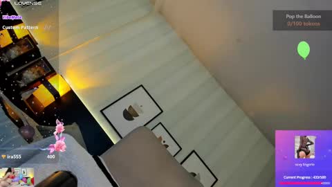 Snapshot of valeriaa_soler chatting on 03/11/25, 05:35 Valeria online show from 03/11/25, 05:35