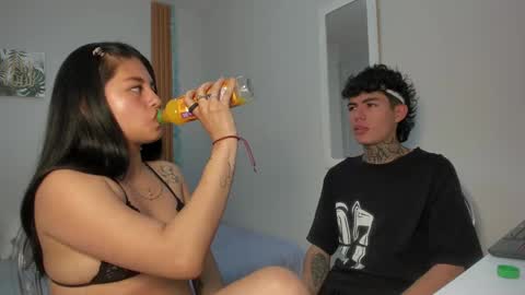 valeria and aaron online show from 09/24/25, 01:14