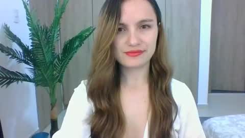 valeriafrannco online show from 01/27/25, 06:09