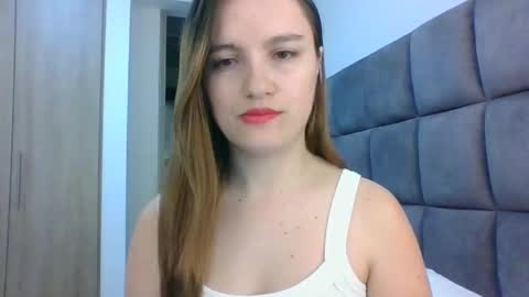 valeriafrannco online show from 02/26/25, 03:21