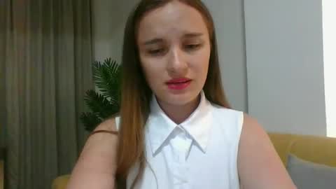 valeriafrannco online show from 09/29/25, 04:06