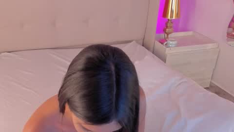 Snapshot of valeriah_ chatting on 03/21/26, 03:04 Valeria online show from 03/21/26, 03:04