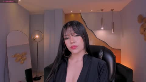 Snapshot of valeriariverax chatting on 10/24/25, 04:09 Valeria online show from 10/24/25, 04:09