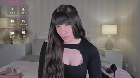 Valeria online show from 10/26/25, 05:46