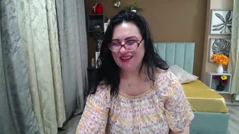 valeriasmiths online show from 05/31/26, 05:59