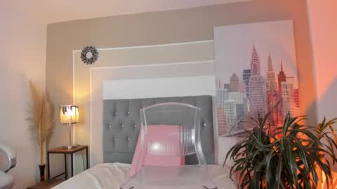 Valeria online show from 12/20/24, 11:16