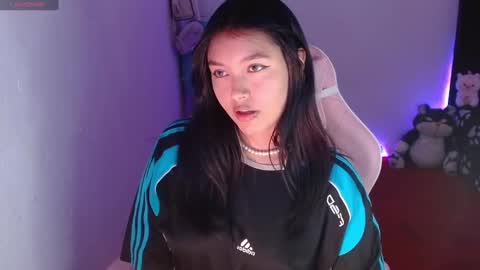 Snapshot of valeribell1 chatting on 12/11/24, 08:07 Valeri online show from 12/11/24, 08:07