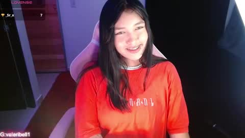 Snapshot of valeribell1 chatting on 12/29/24, 03:33 Valeri online show from 12/29/24, 03:33