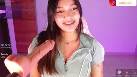 Snapshot of valeribell1 chatting on 03/23/26, 02:37 Valeri online show from 03/23/26, 02:37