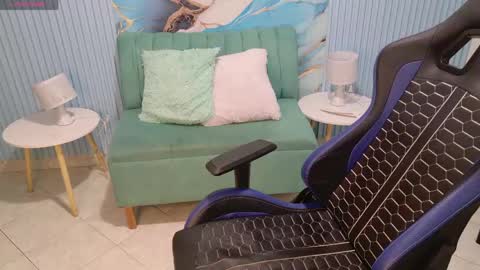 Snapshot of valerie20_ chatting on 05/20/26, 05:35 Valerie online show from 05/20/26, 05:35