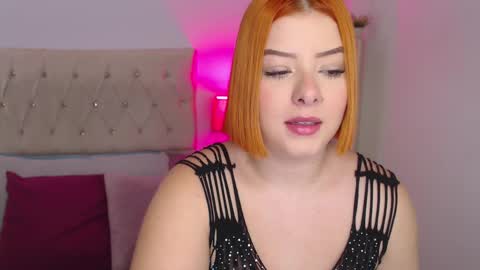 Snapshot of valerie_21 chatting on 12/20/24, 09:32 Valeriee online show from 12/20/24, 09:32