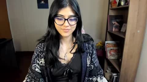 Snapshot of valerie__sky chatting on 03/05/25, 02:14 Val online show from 03/05/25, 02:14