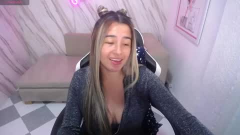 Snapshot of valerie_b chatting on 02/18/25, 03:10 valerie_b online show from 02/18/25, 03:10