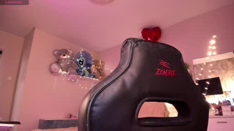 Snapshot of valerie_cutee chatting on 03/29/26, 07:14 Lera online show from 03/29/26, 07:14