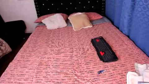 Snapshot of valerie_luxe_ chatting on 02/24/25, 02:19 valerie luxe online show from 02/24/25, 02:19