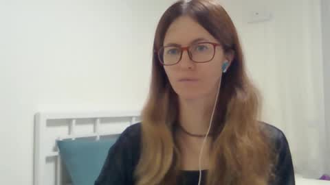 Snapshot of valerie_rose777 chatting on 10/13/25, 07:47 valerie_rose777 online show from 10/13/25, 07:47