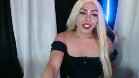 Snapshot of valerie_sensual chatting on 01/06/25, 03:42 valerie_sensual online show from 01/06/25, 03:42