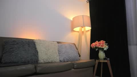 Snapshot of valeriebony chatting on 03/13/26, 03:57 Valerie Style3 online show from 03/13/26, 03:57