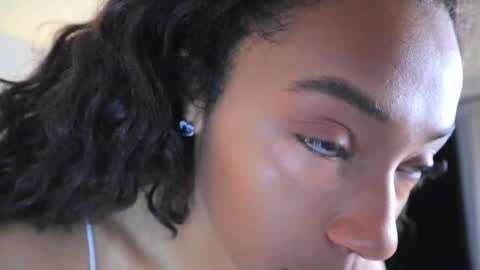 Snapshot of valeriebony chatting on 03/20/26, 03:44 Valerie Style3 online show from 03/20/26, 03:44