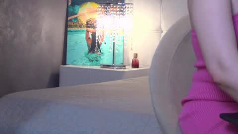 Snapshot of valeriecoy chatting on 04/30/26, 11:38 Valerie online show from 04/30/26, 11:38
