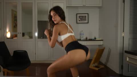 Valerie online show from 11/12/25, 12:00