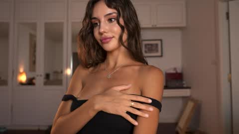 Snapshot of valerieh chatting on 02/08/26, 03:32 Valerie online show from 02/08/26, 03:32