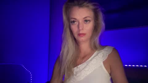 Snapshot of valerieluvsugar chatting on 09/09/25, 07:24 Valerie online show from 09/09/25, 07:24