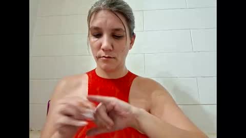 ValerieRayne online show from 02/26/26, 05:50