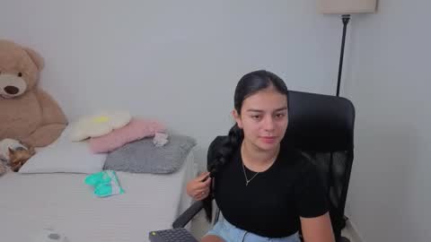 Juli C online show from 11/22/25, 01:37