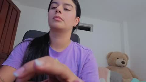 Snapshot of valerihouse_ chatting on 05/12/26, 12:52 valerihouse_ online show from 05/12/26, 12:52